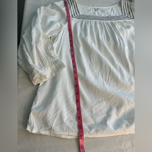 Old Navy Boat Neck Lightweight Pullover Top White w/Black Stitching Size Large - Picture 7 of 8